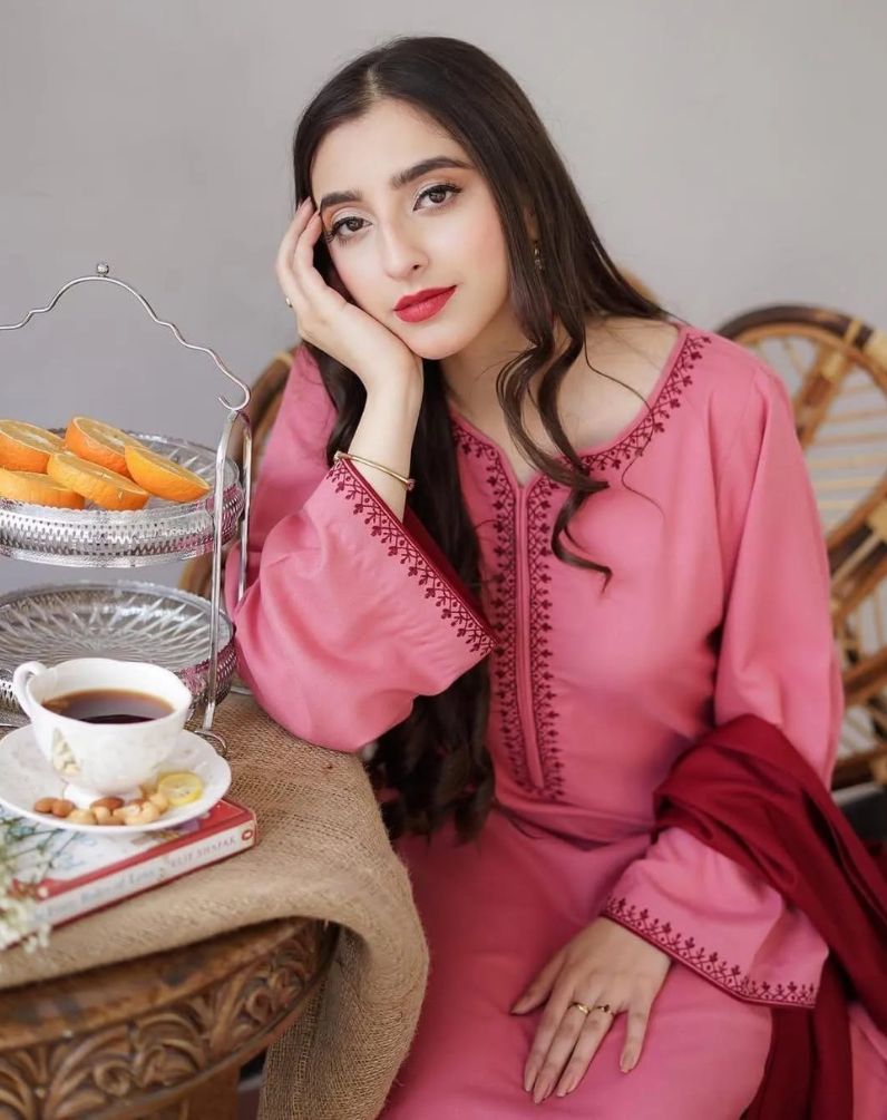 Fabric dhanak