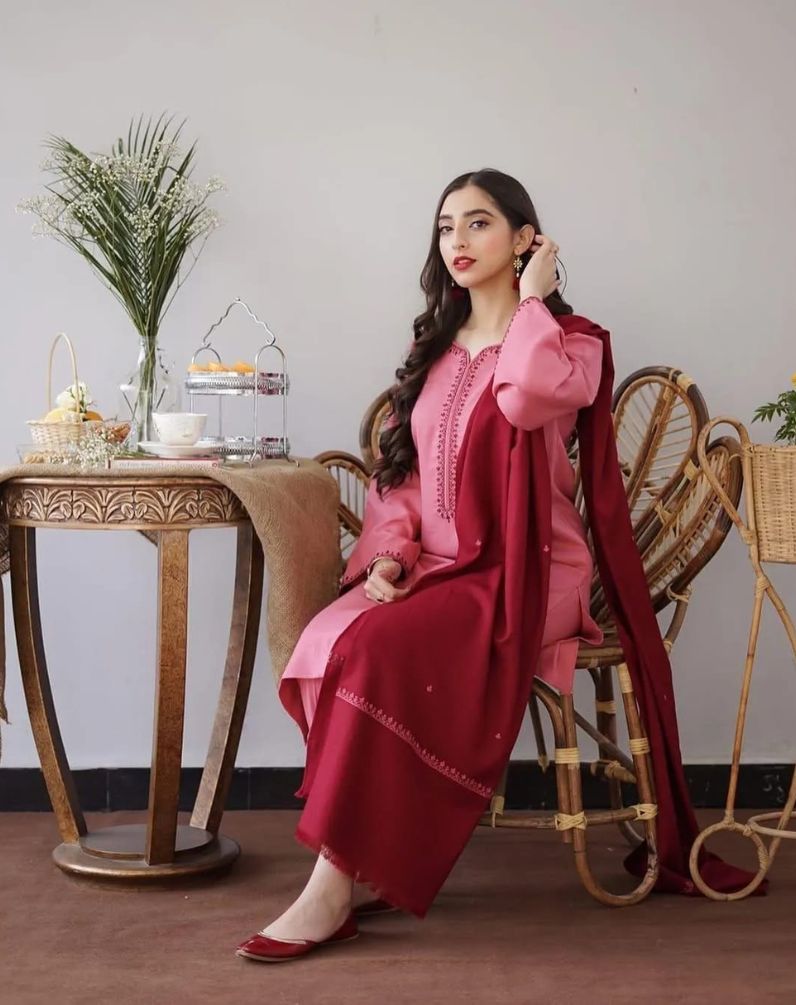 Fabric dhanak